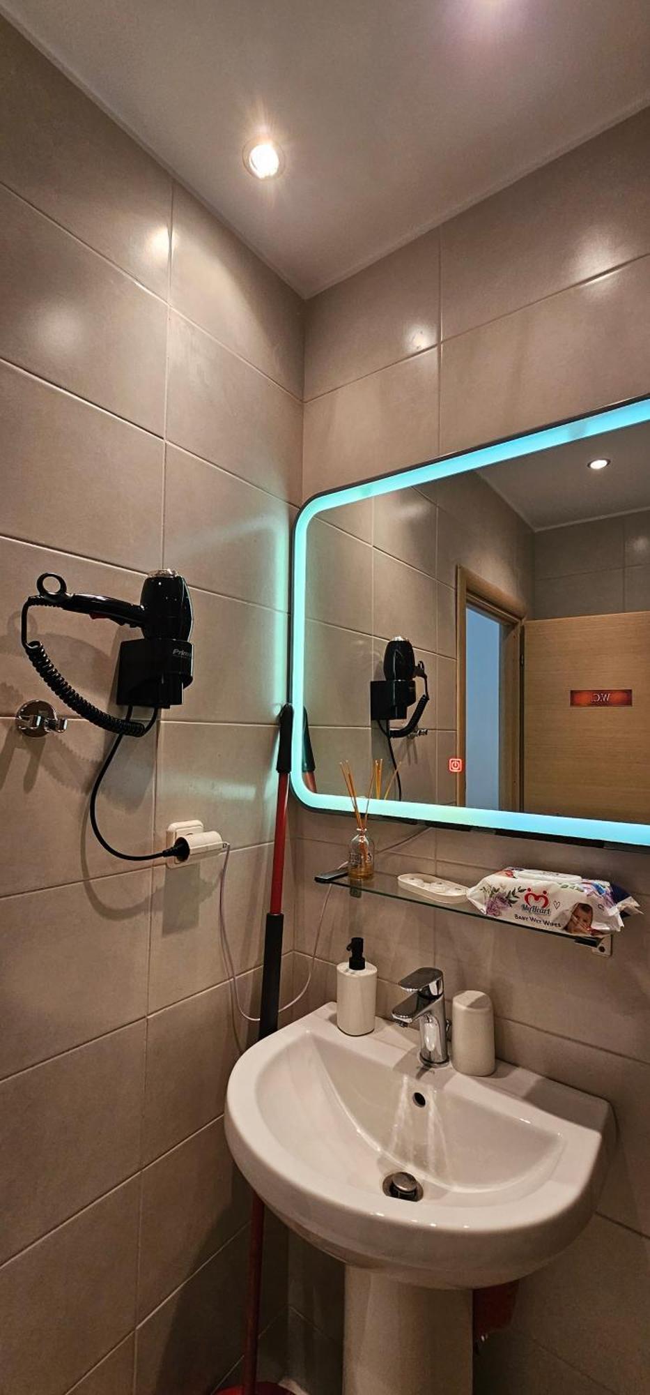 B2b Apartment